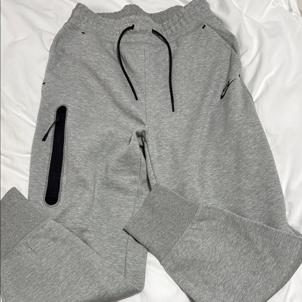 Nike tech Gray Sweatpants